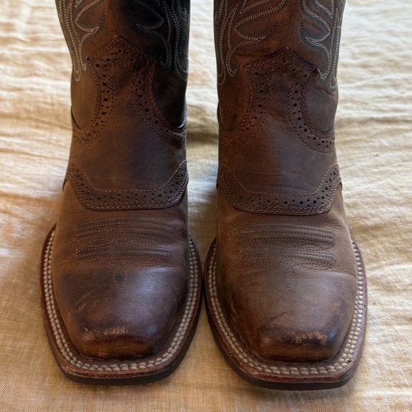 Ariat Western Boots - Picture 16 of 17